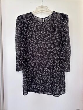 Romantic floral sheer blouse 🖤